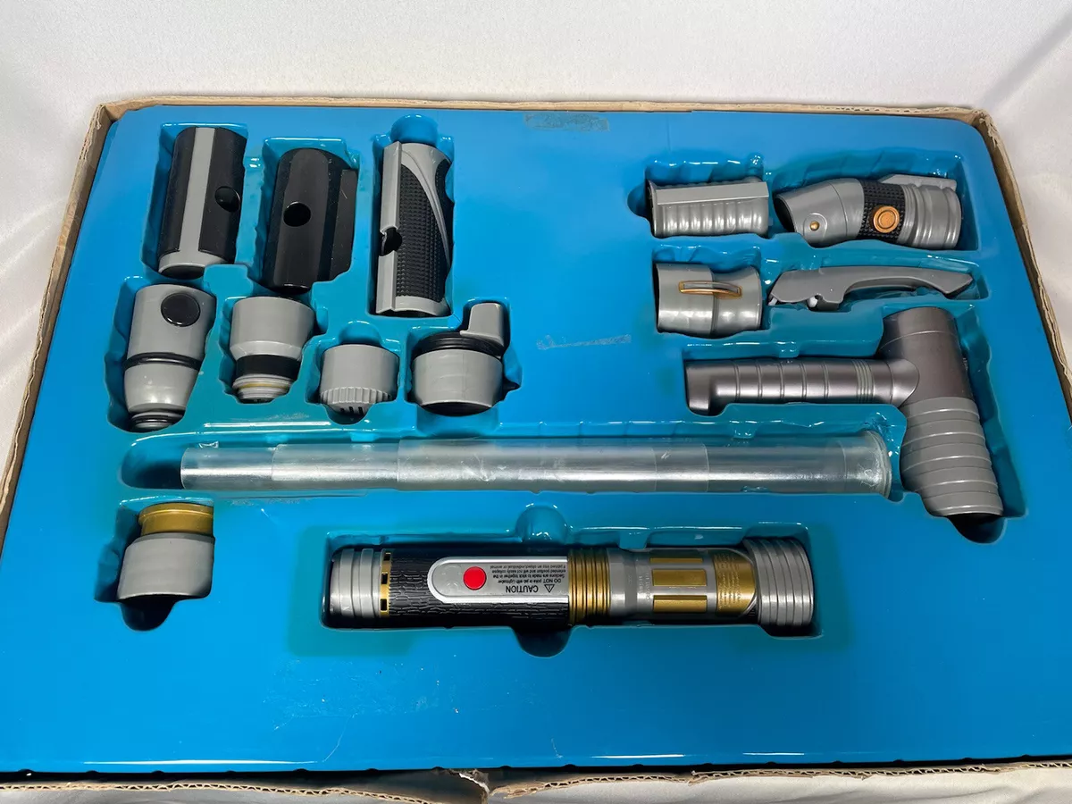 Star Wars The Clone Wars Build Your Own Ultimate Lightsaber Kit