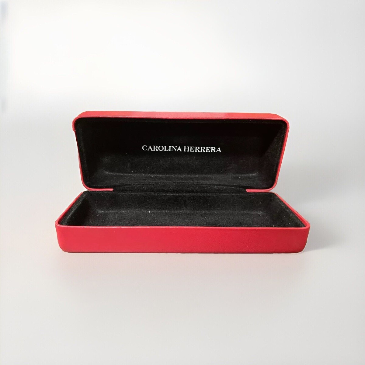 CAROLINA HERRERA Eyeglasses Hard Case RED Clamshell  display picture 2