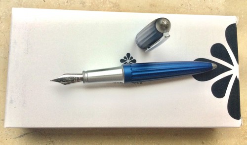 SALE! DIPLOMAT Aero Füllhalter, blau - Bild 2 von 3