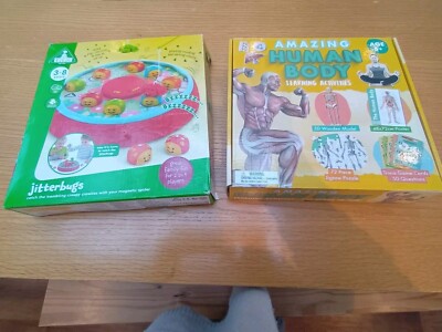 Kinder Spielzeug Paket ELC Jitterbugs menschlicher Körper Wissenschaft Kit 3-8 Jahre Weihnachtsspiele