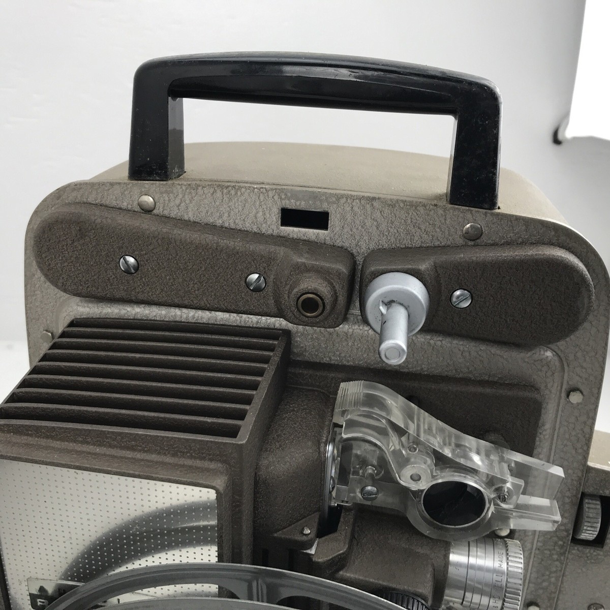 Projecteur De Film 8mm Vintage Bell And Howell – Modèle 245 Chargement Automatique, Fonctionne
