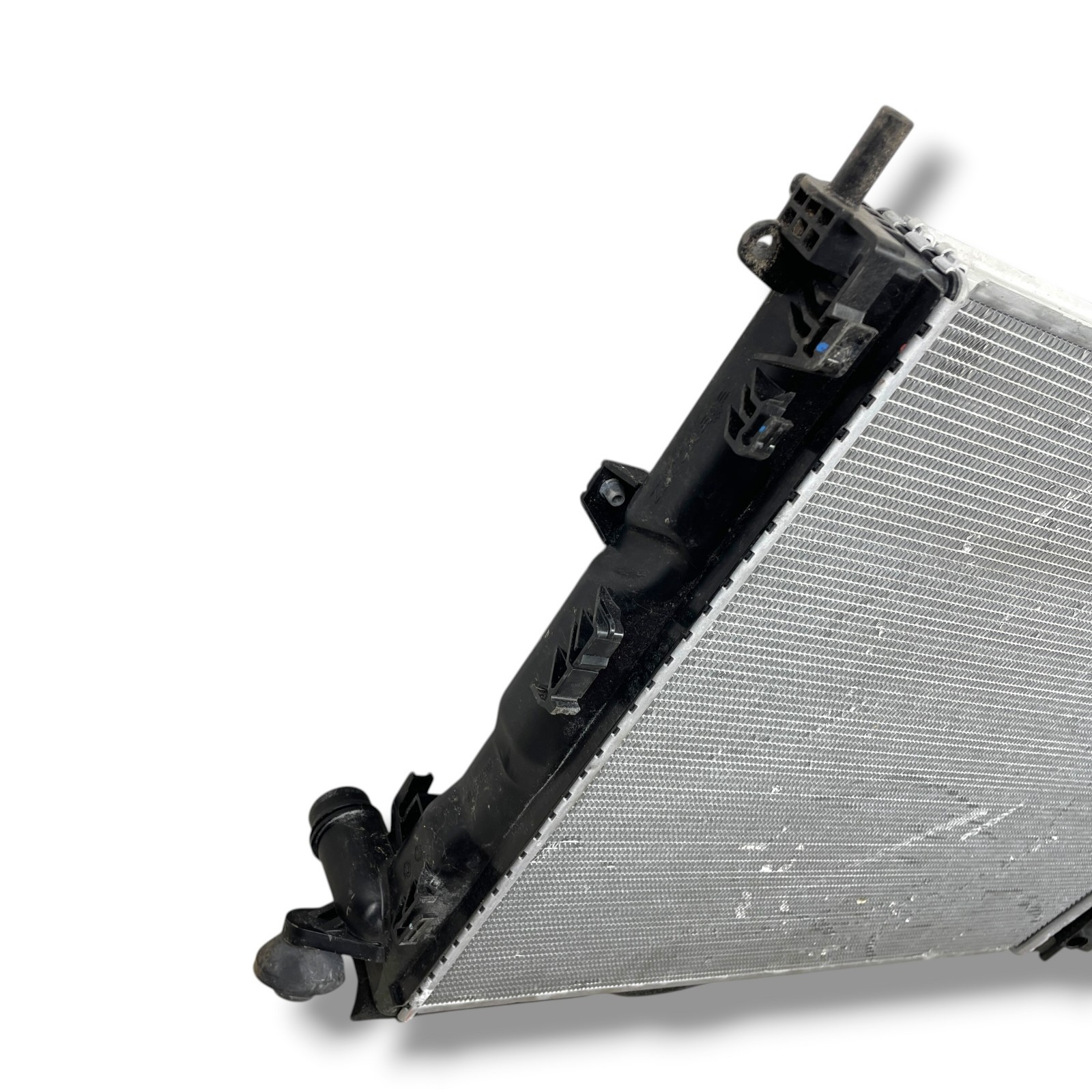 Aston Martin DB12 Volante 2024 Coolant main radiator 4.0L OEM RY63-61520-AB