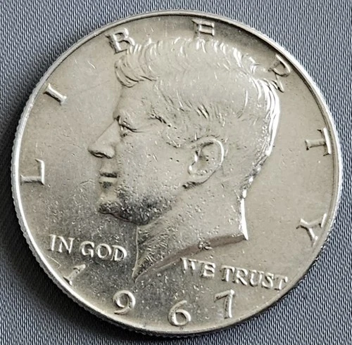 1967 Kennedy half dollar coin silver content 40%  50 cents XF +