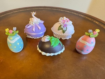 Lot Of 5 Vintage Decorative Easter Eggs 2 Dept 56 &3 Handpainted Ceramic