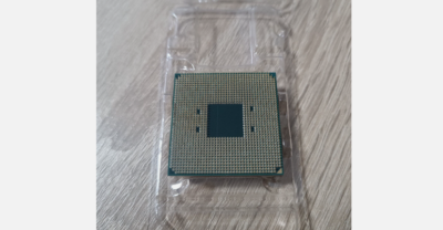 AMD Ryzen 5 3600XT Processor (4.5 GHz, 6 Cores, Socket AM4) - 100