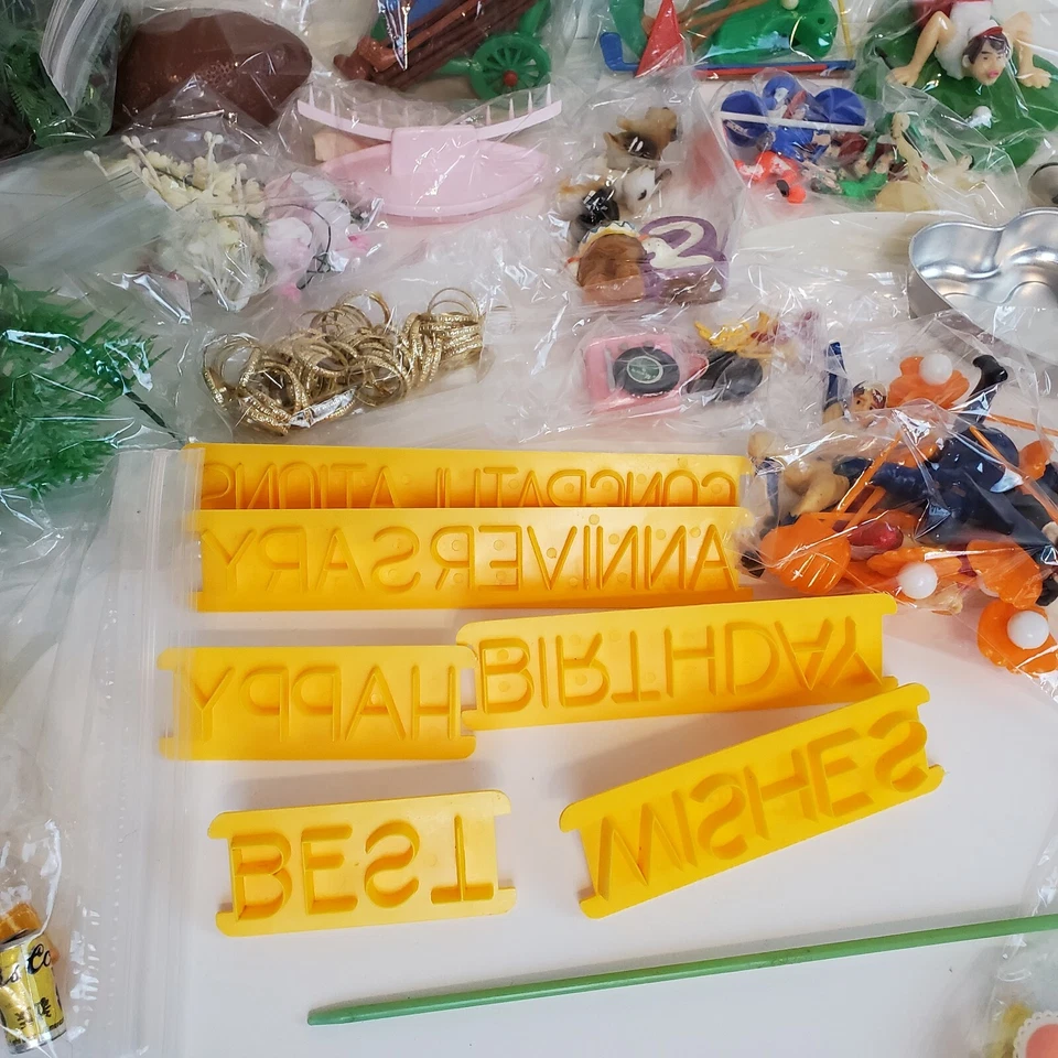 Lote de decoraciones de pasteles de plástico surtidas para bebés golf deportes sobre la colina de colección Foto 4 de 4