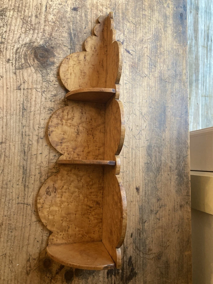 Beauty! Bird's Eye Maple Antique Primitive Display corner wall Shelf - Image 4 of 4