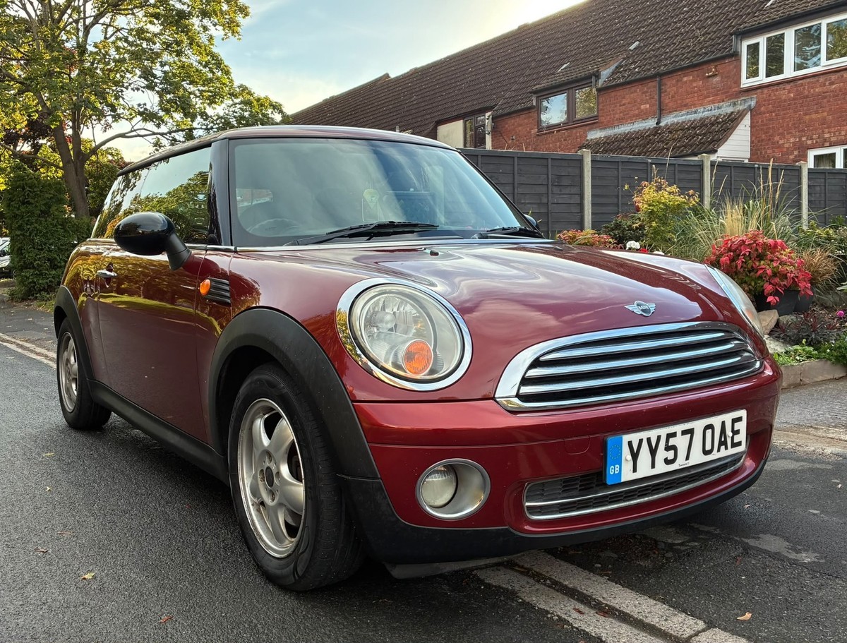 Mini Hatch One