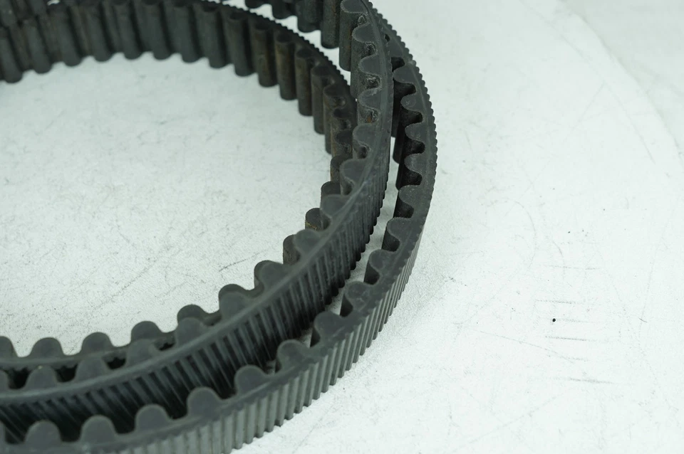 2005 Harley Touring FLHTCI Electra Ultra Classic OEM correia de transmissão traseira 139T 1-1/8" - Imagem 4 de 4