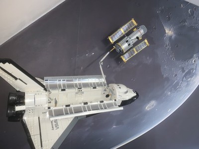 Wandhalterung passend für LEGO Nasa Space Shuttle Discovery 10283 + Hubble Teles