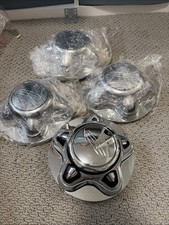 S 1 1998-2002 Lincoln Navigator Hub Cap Covers S 1 1998-2002 Lincoln Navigator Hub Cap Covers