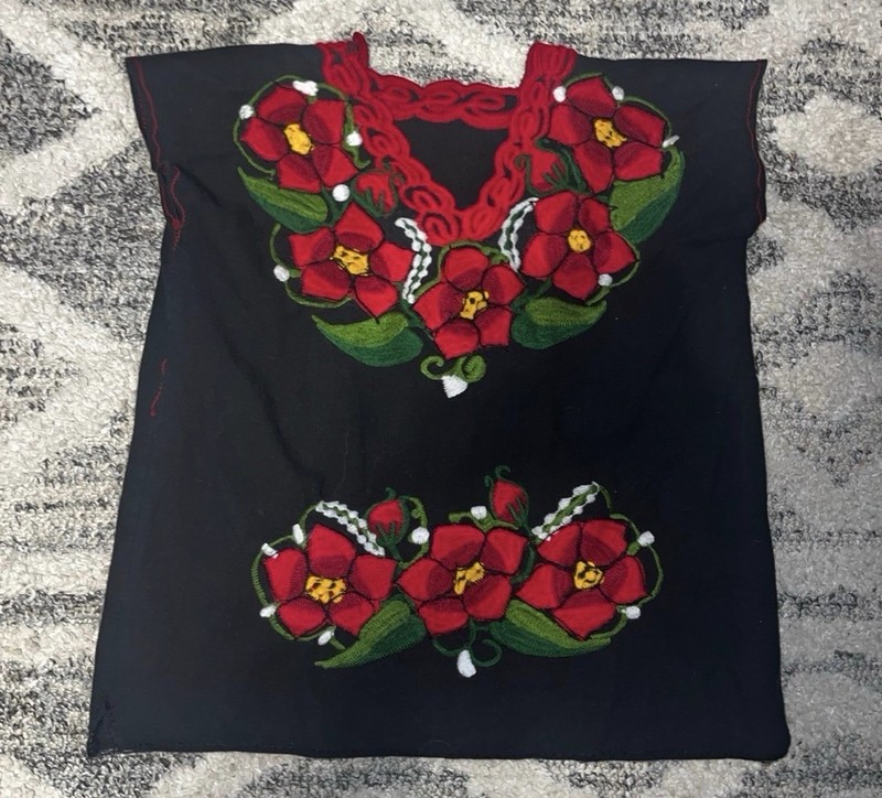 Handmade Huipil Black Embroidered Floral Cotton Blouse Women’s Size M