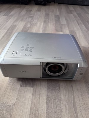 SANYO PLV-Z5 LCD Heimkino Beamer 1280x720 1100 ANSI-Lumen HDMI