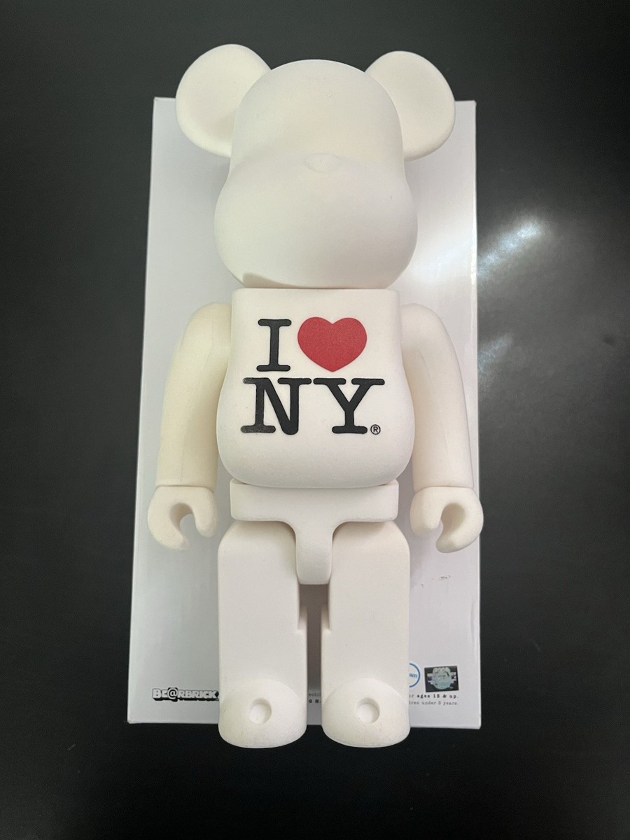 I Love NY New York Flocky White Bearbrick 400% Medicom Toy Be