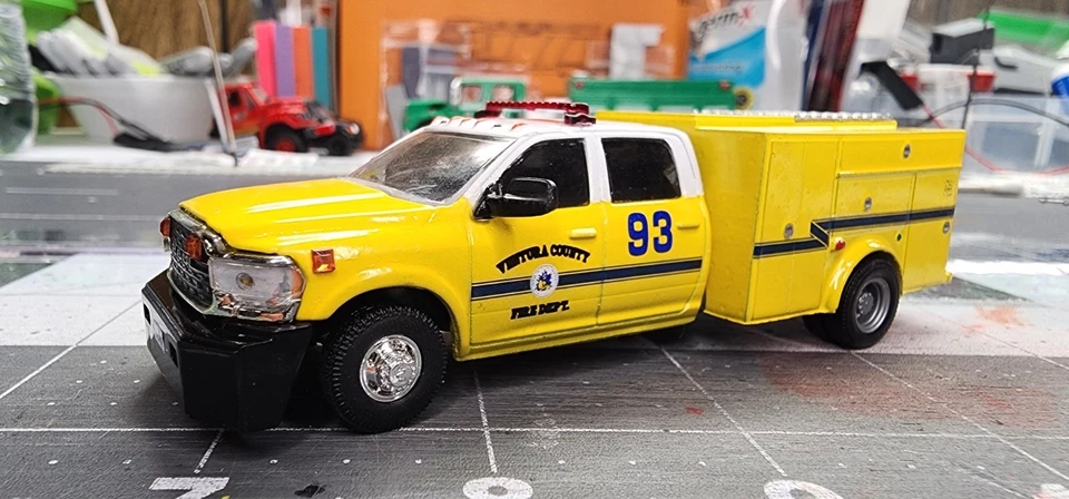 1/64 Kitbash Ventura County Fire Ram Paramedic - Image 2 of 4