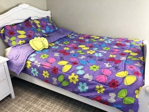 twin girls bed set
