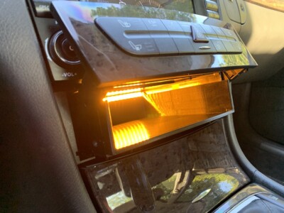 W211 Maxifach Einsatz Ablagefach Geheimfach Kinematikfach 2116830091 BELEUCHTET
