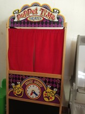 melissa & doug deluxe puppet theater