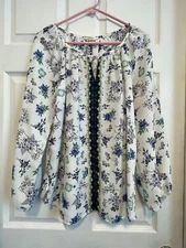 MAX STUDIO Top shirt Size S 6 Bust 38 Length 27 White/Multicolor Floral