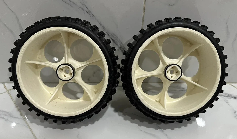 Neumáticos para buggy 60209 FG todoterreno Baja compuesto S pegado blanco estrecho para neumáticos delanteros Foto 2 de 3