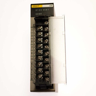 Omron C200H-OD217 PLC Output Unit