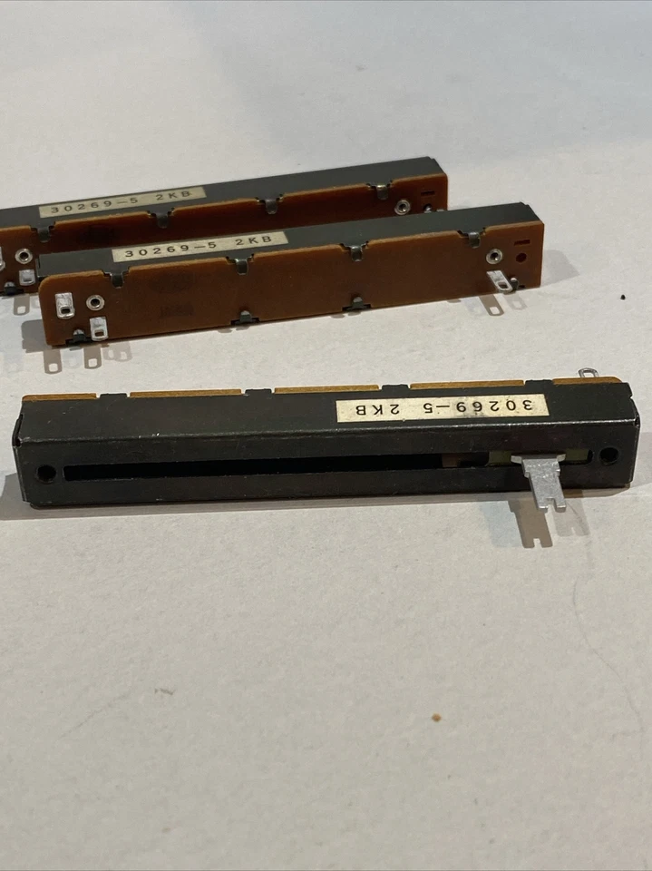 Potenciómetro Lowrey Slide Pot 30269-5 2KB Hecho en Japón Probado Lote de 3 Foto 4 de 4