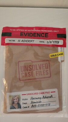 UNSOLVED CASE FILES Cold Case Murder Mystery Game Harmony Ashcroft In German