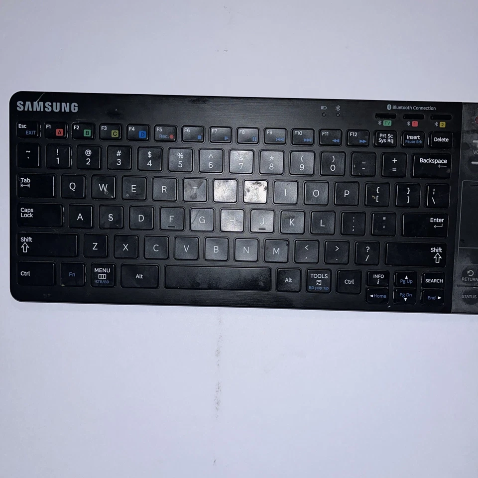 Samsung VG-KBD2000 Wireless Bluetooth Keyboard for Smart TV - Image 3 of 3