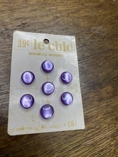 Vintage Le Chic Buttons Purple Original Card 7/16  29 CENTS Washable Violet