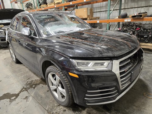 2018 AUDI AUDI SQ5 Hood 122K - Picture 8 of 12