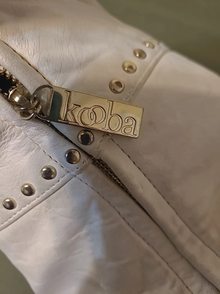 AUTHENTIC KOOBA Cream LEATHER MEDIUM GOLD BRASS STUDS SHOULDER BAG PURSE - Image 2 of 4