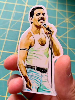 2X Queen Freddie Mercury Vinyl Decal Motorcycle Window Laptop Car - Foto 2