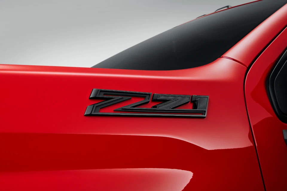 Chevrolet Silverado 2500 3500 HD Z71 2021-2025 emblemas negro 86542916 GM nuevo fabricante de equipos originales Foto 2 de 2