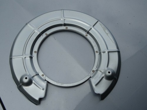 VAUXHALL CAVALIER VAUXHALL VECTRA  REAR BRAKE DUST SHIELD COVER   1995 -2002 - Picture 1 of 2