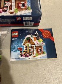 LEGO Seasonal: Gingerbread House (40139) 100% Complete