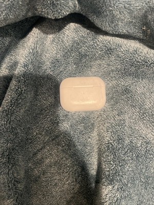Air pods Pro (2nd Gen) Wireless Earbuds Preowned