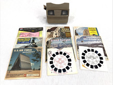 Vintage GAF View-Master Tan 3 D Viewer with 23 Various Reels Made USA
