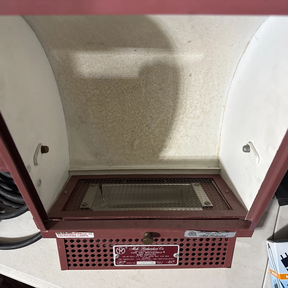 Mole-Richardson Molequartz 1000W Baby Softlite - Image 2 of 4