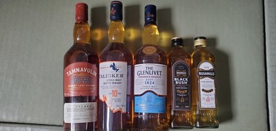 Versch. Flaschen Whisky: Tamnavulin, Talisker, Glenlivet, Bushmills