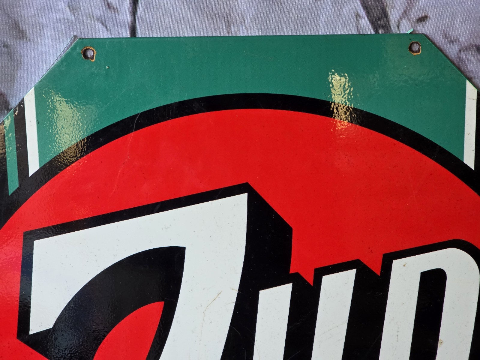 LARGE HEAVY VINTAGE '7UP LIKES YOU' PORCELAIN ADVERTISING PORCELAIN SIGN 20"