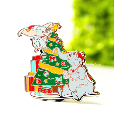 ディズニー「ダンボ」ミセスジャンボとダンボ オーナメント Disney Holiday Christmas Dumbo And Mrs Jumbo Pin New Disney Parks