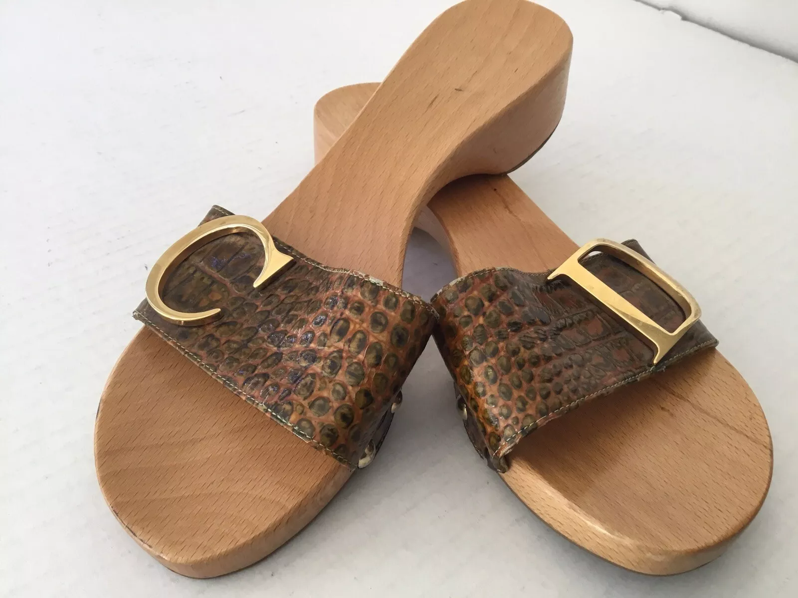 Chaussures plates formes bois Christian Dior avec accent CD taille 41 fabriquées en France