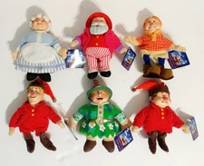 NECA Suncoast The Year Without a Santa Claus Set of 6 Plush Toys Figure Lot Rare