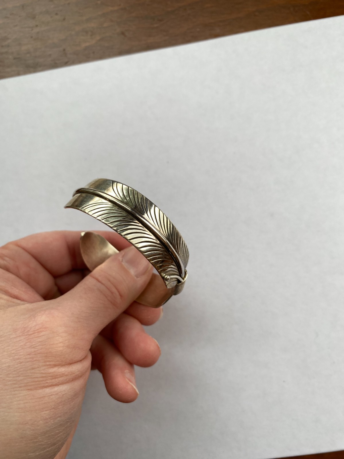 Signed Douglas Etsitty Sterling Cuff Bracelet Fea… - image 10