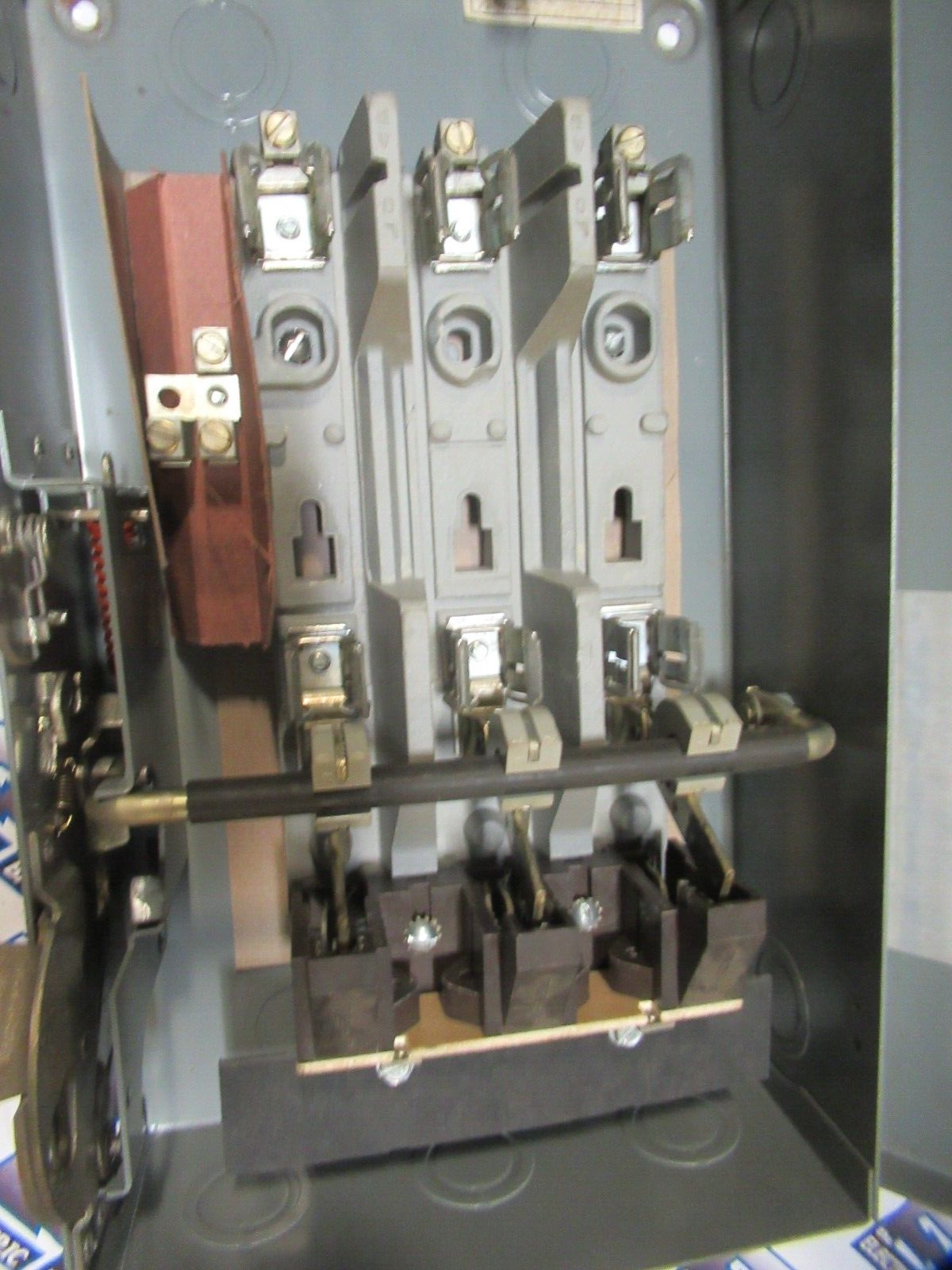 Cutler Hammer DH361N Disconnect (OS) 30 Amp 600 Volt 3PH4W Fused ...