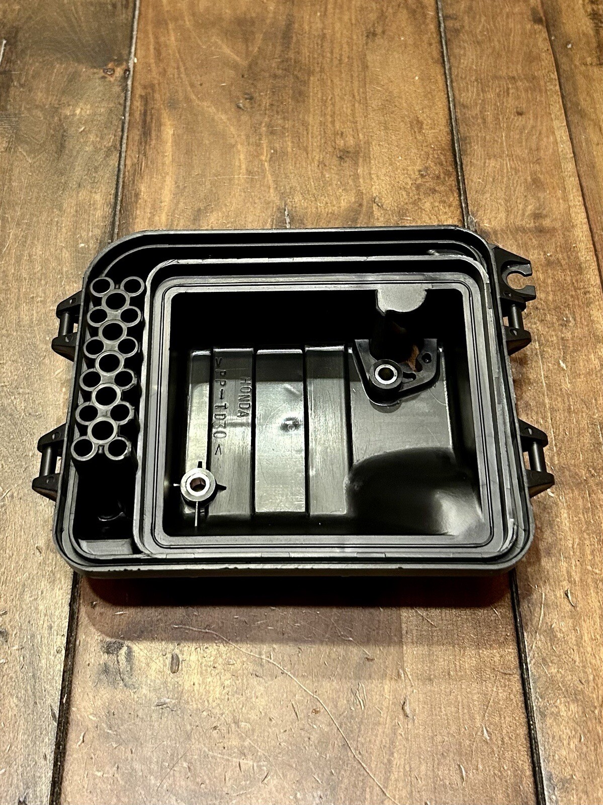 NEW Genuine HONDA Air Filter Housing EU3000IS EB3000C EM3000C 17220ZS9