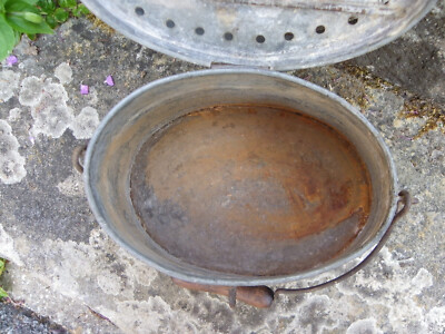 Petite Goujonnière Ancienne En Zinc Pour Enfant - Seau à Poissons Et Panier De Pêche