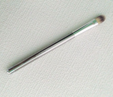 Eye makeup long  brush for eyeshadow and concealer smudging and  blending