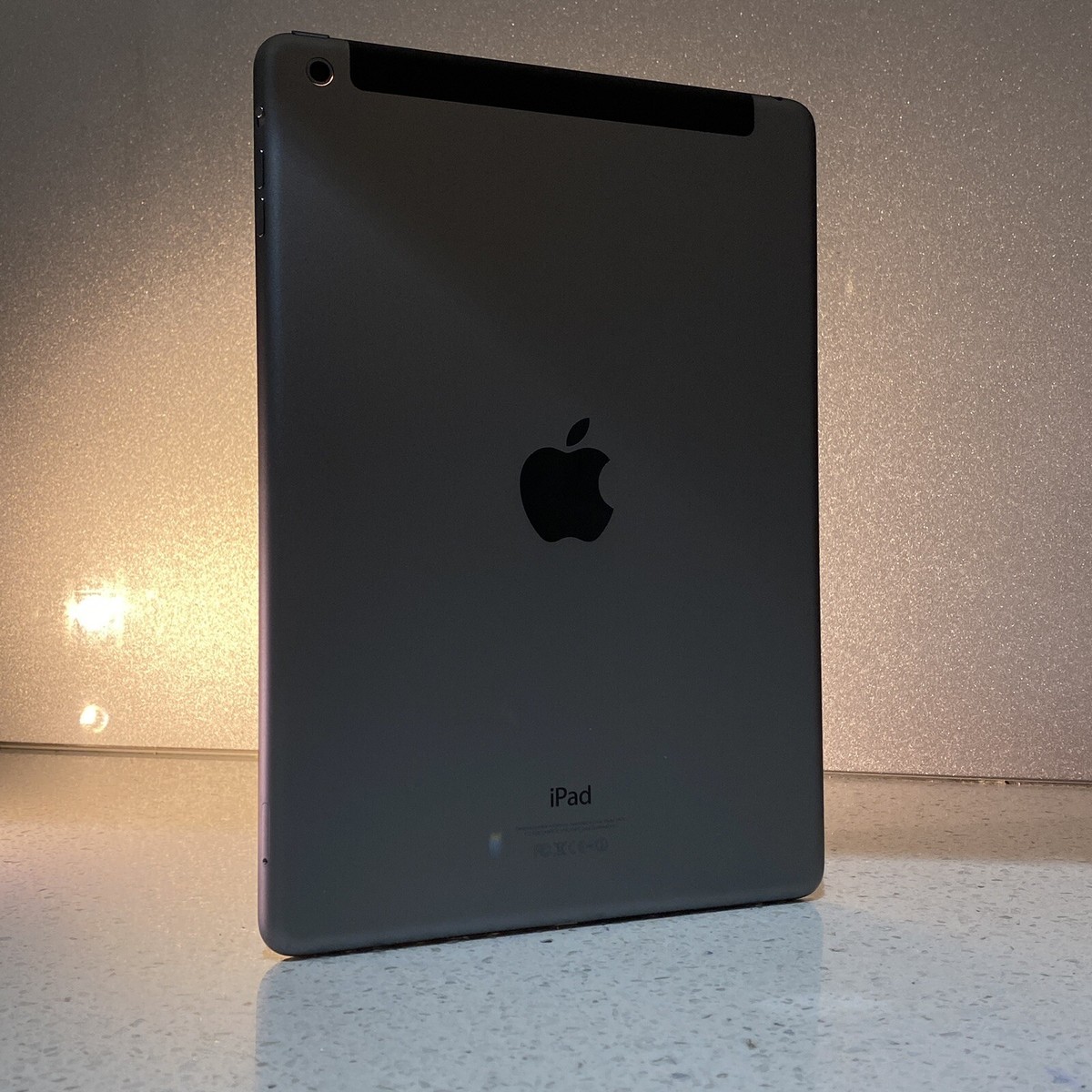 iPad Air a1475 1世代　値下げ可！ Apple iPad Air 1st Gen 64GB, Wi-Fi + Cellular, 9.7in - Space