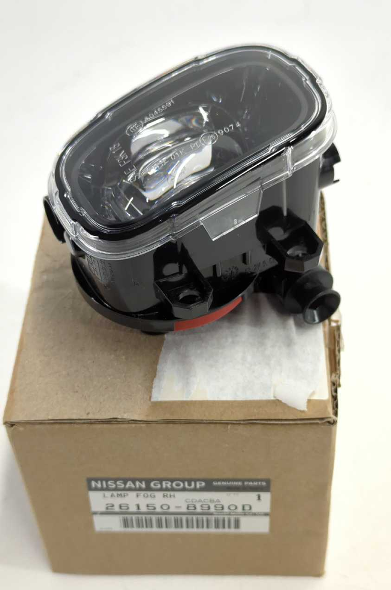 Genuine Nissan Fog Lamp Assembly - Right-hand 26150-8990d for sale